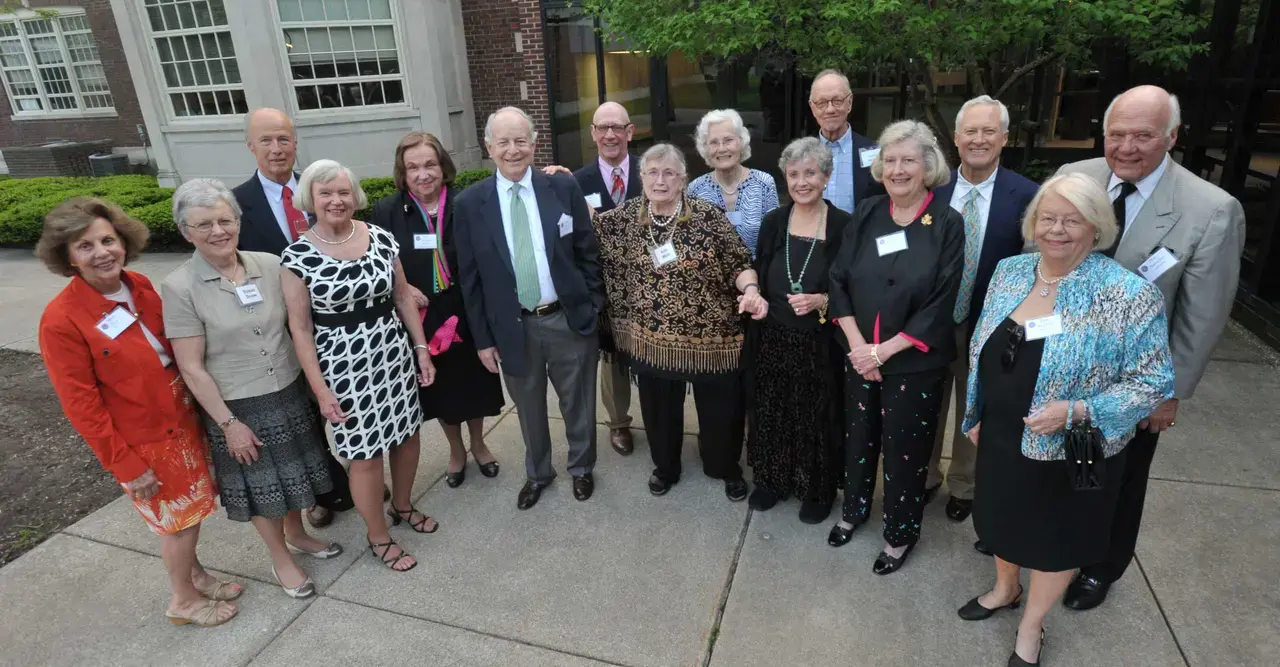 Alumni group