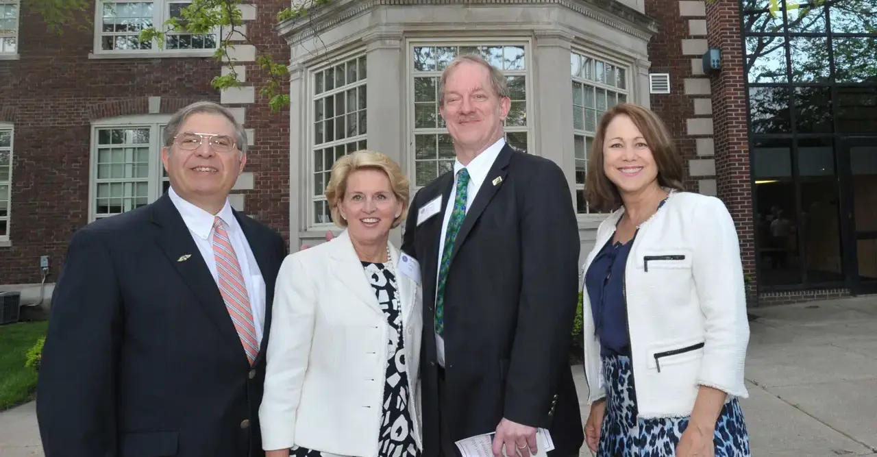 Alumni group